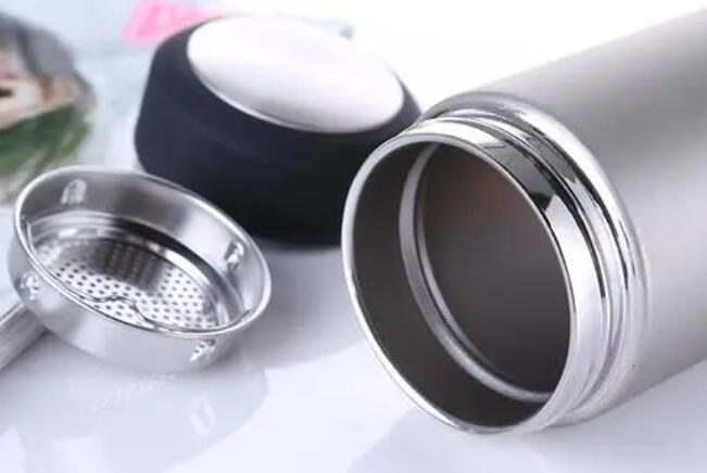 保溫杯內(nèi)膽材質(zhì)選擇什麽好 保溫杯內膽材質選擇什麽好