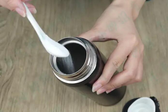 保溫杯清洗怎麽(me)清洗保溫杯異味(六大方法(fǎ))