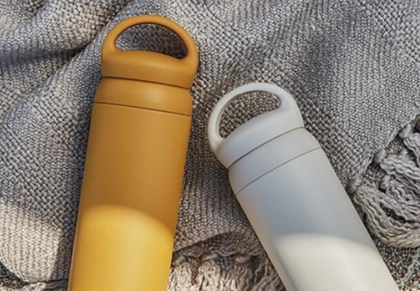 使用不鏽鋼(gāng)保溫杯的注意事項 使用(yòng)不鏽鋼保溫杯的注意事(shì)項