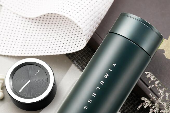 如何選購真(zhēn)空保溫杯 真空保溫杯清洗(xǐ)及保養 如何(hé)選購真空保溫(wēn)杯 真(zhēn)空保(bǎo)溫杯清洗及保養