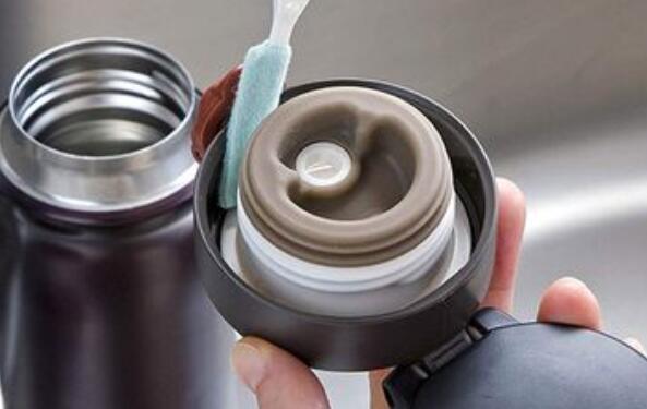 保溫杯怎麽樣清洗才會幹淨