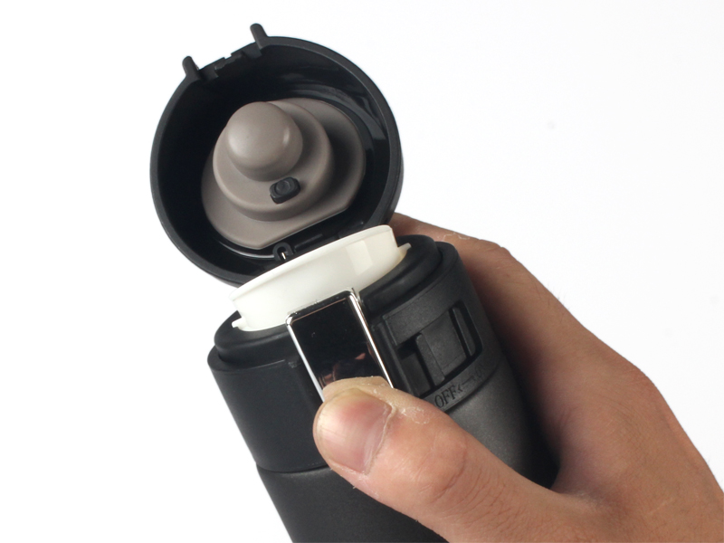 單手彈跳蓋保溫（wēn）杯