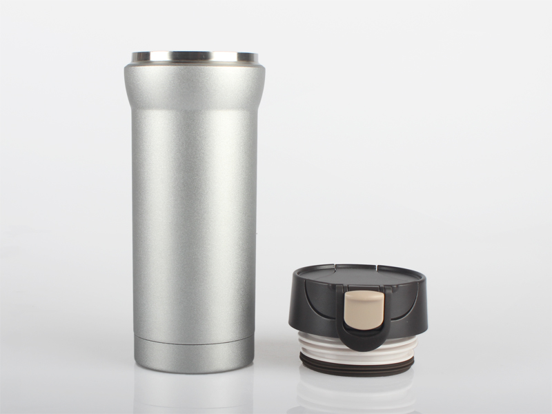 不鏽鋼彈跳蓋保溫（wēn）杯（bēi）