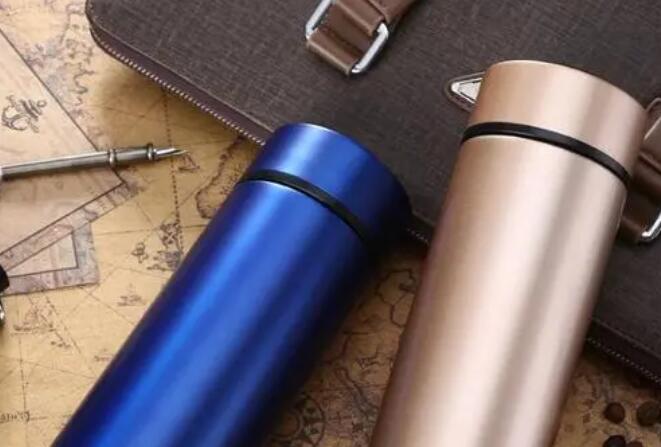 304不鏽(xiù)鋼保溫杯(bēi)和316不(bú)鏽鋼保溫杯那個(gè)好