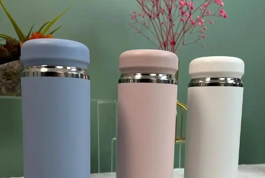 保溫杯免費拿樣-是企業賺錢(qián)還是客(kè)戶占了(le)便宜?
