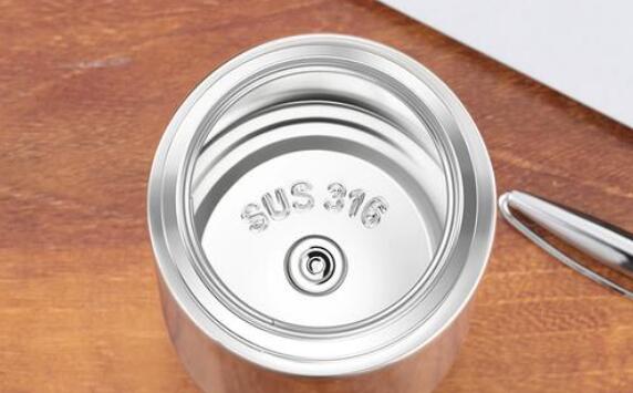 怎麽樣選購優質304真空不(bú)鏽鋼保溫杯