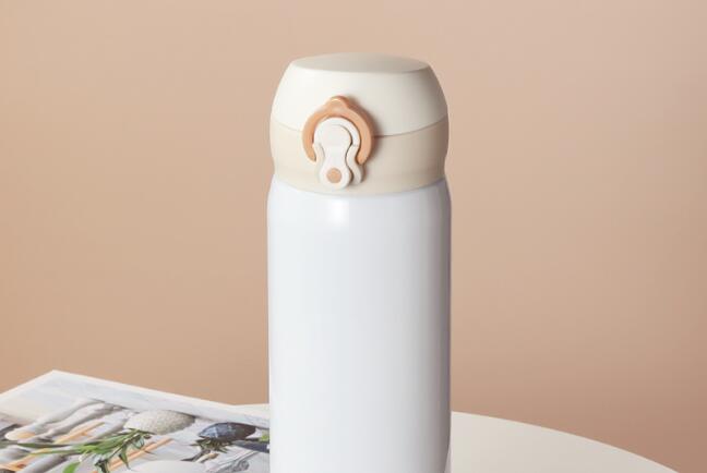 杯壺電商如何選擇不鏽鋼保溫杯（bēi）廠家