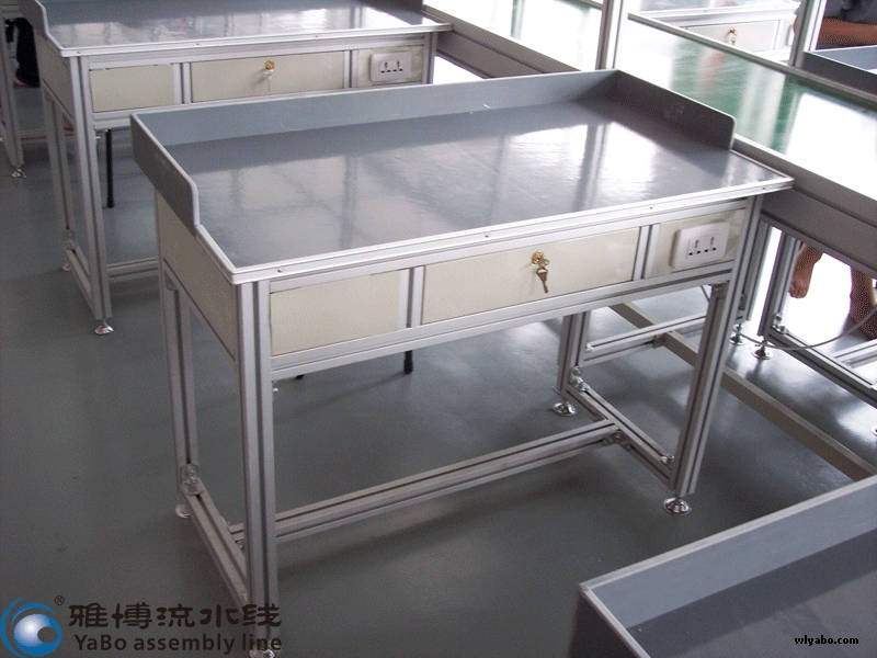 LCD裝配工作台